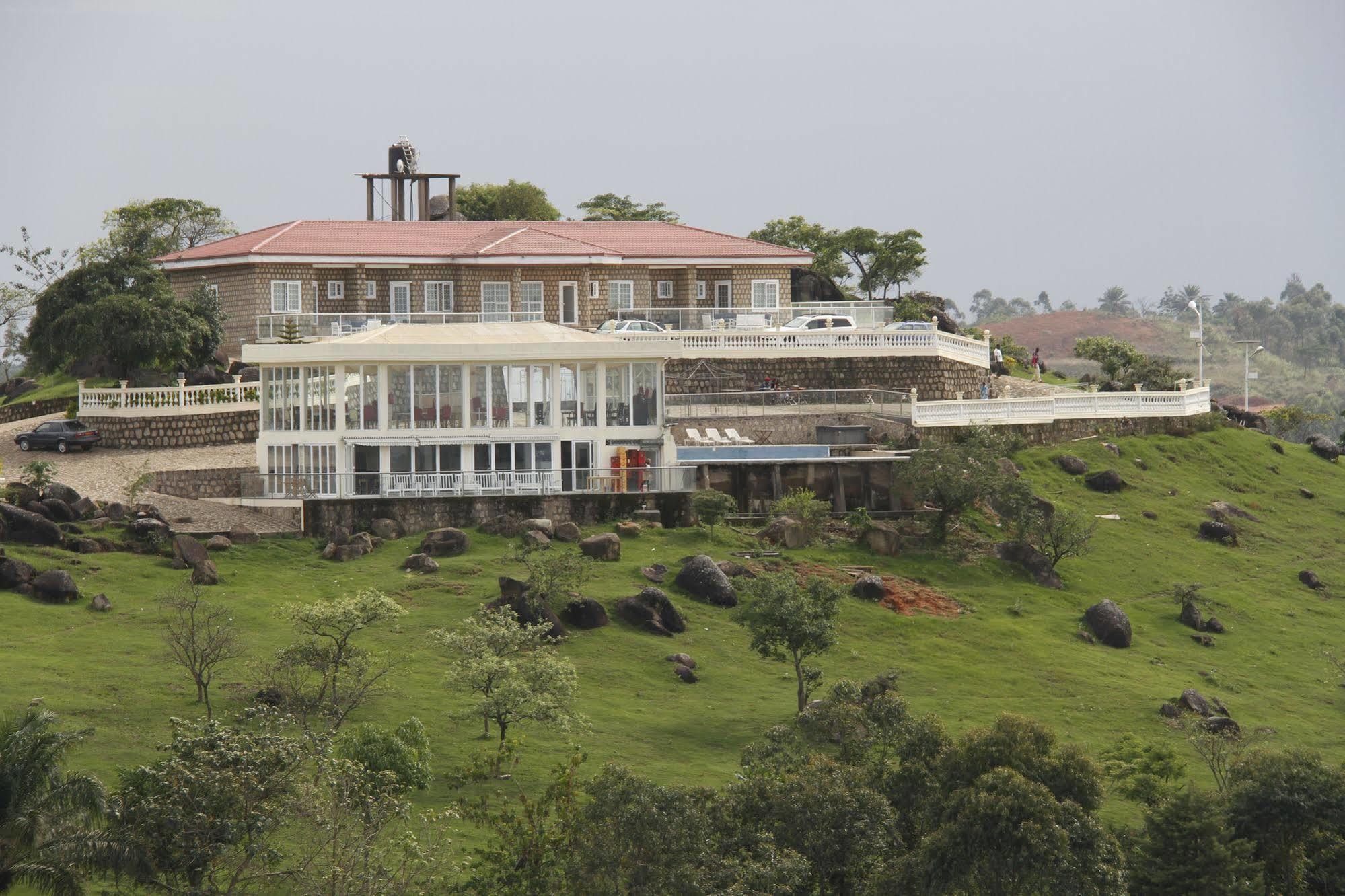 Saddle Hill Ranch Hotel Bafut Bagian luar foto