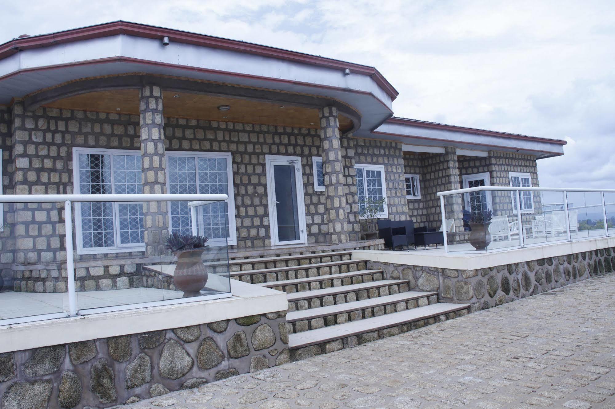 Saddle Hill Ranch Hotel Bafut Bagian luar foto